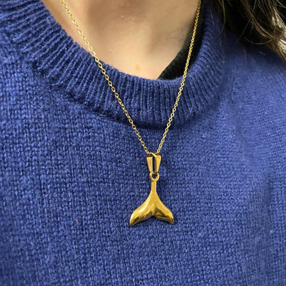 Collar Cola de Ballena — Chapado en oro