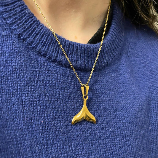 Collar Cola de Ballena — Chapado en oro